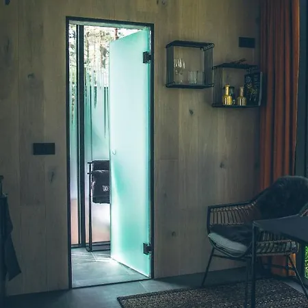 Oeoed Hoetels - Fika, Mysa , Skoent-with Sauna *