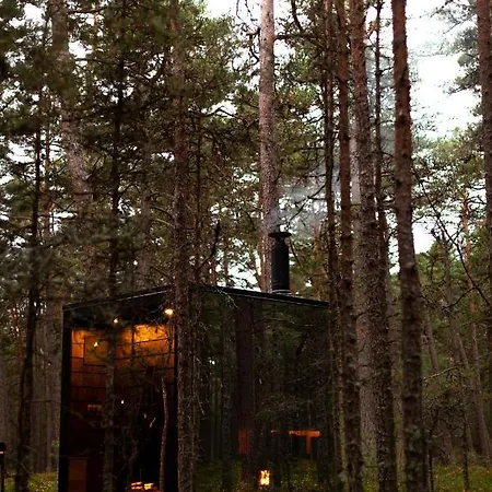 Oeoed Hoetels - Fika, Mysa , Skoent-with Sauna Rooslepa